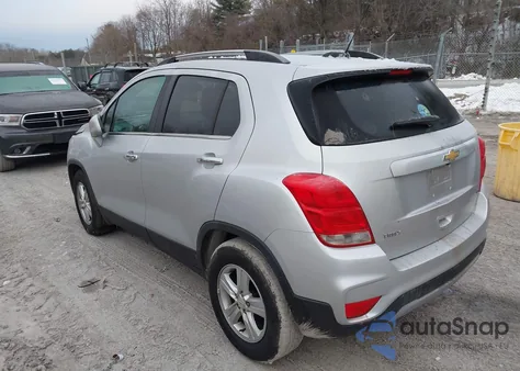 2020 Chevrolet Trax Fwd Lt z USA, uszkodzony, nr VIN KL7CJLSB4LB007422